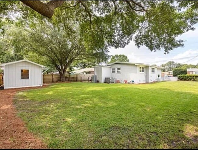 Building Photo - 3 Bedroom 2 Bath House in Memminger Hall - West Ashley