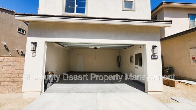 Building Photo - 35944 Randall Ln