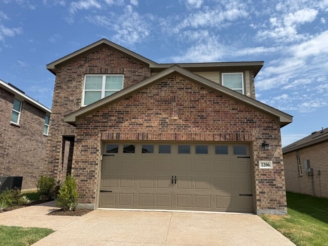 Building Photo - 2206 Mdw Pk Dr