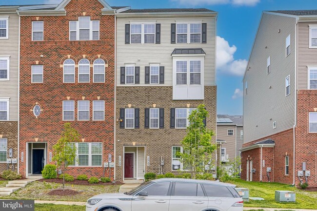Building Photo - 10720 Presidential Pkwy
