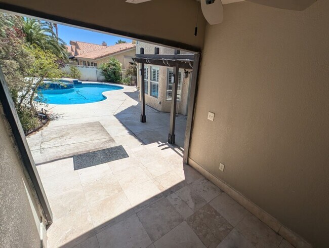 Building Photo - 8432 Airmont Ct