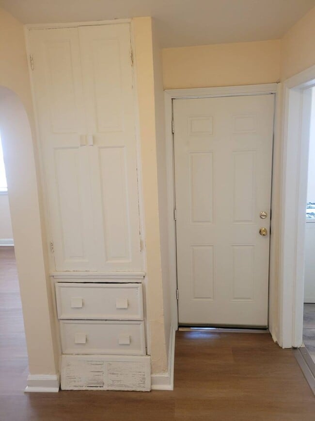 Building Photo - 5951N37thJ