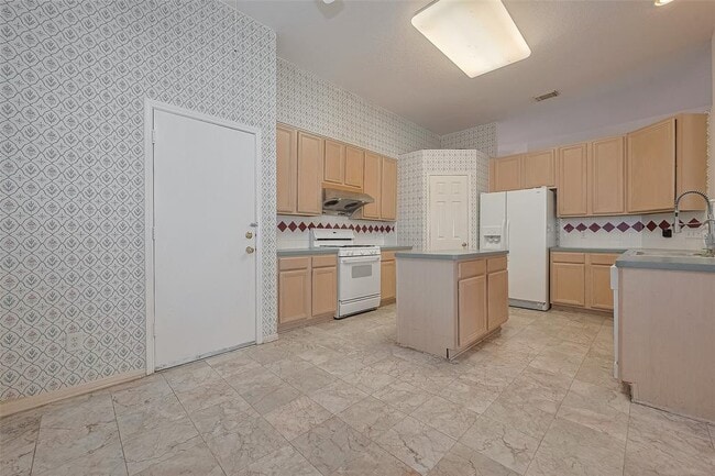 Building Photo - 12214 Elk Meadow Dr