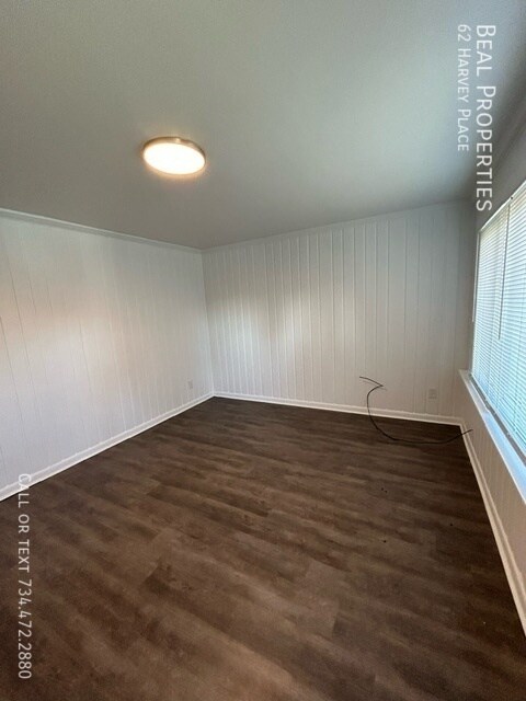Building Photo - 62 Harvey Pl