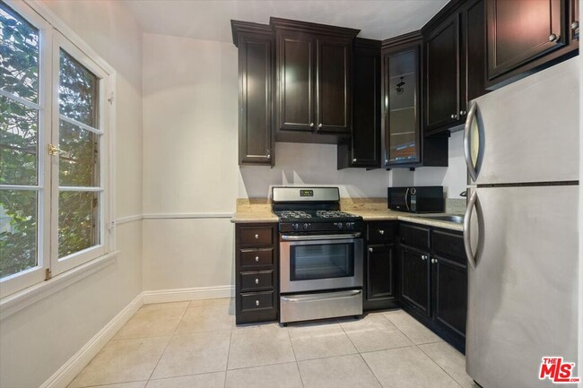 Building Photo - 6217 Orange St