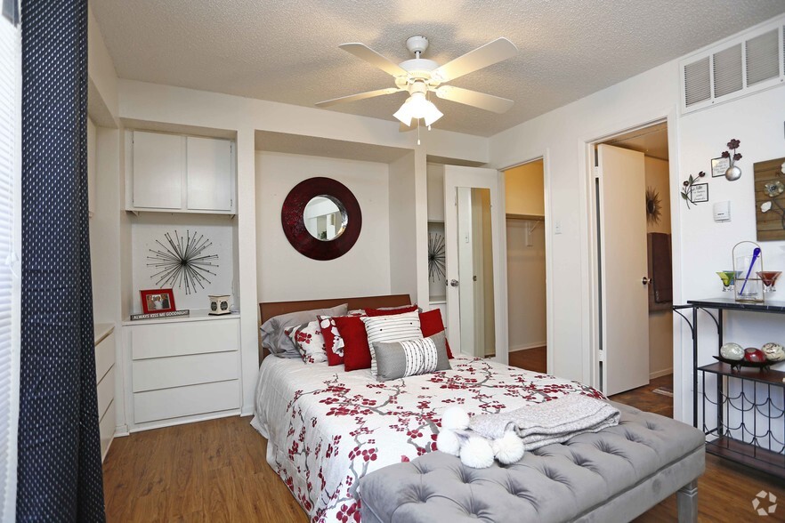 Centerpoint Apartments 2626 Frankford Rd Dallas TX 75287 Apartment Finder