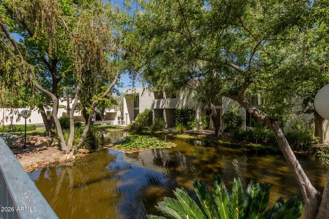 Building Photo - 4656 N 40th St