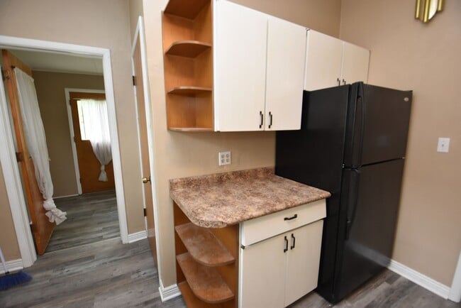Building Photo - River Park 2 bedroom home