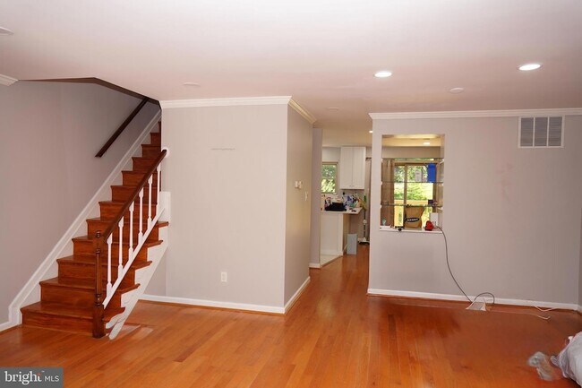 Building Photo - 8 Cross Falls Cir