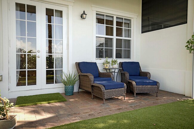 Building Photo - 140 Ocean Breeze Dr