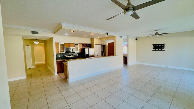 Building Photo - 107 Half Moon Cir