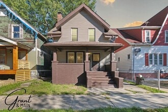 Building Photo - $1,300/month - 3 Bed 1 Bath Single Family Home in Wayne County