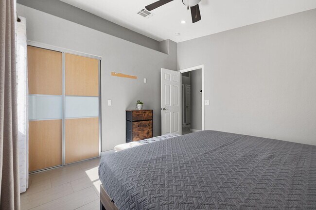 Building Photo - 31115 Whispering Palms Trail