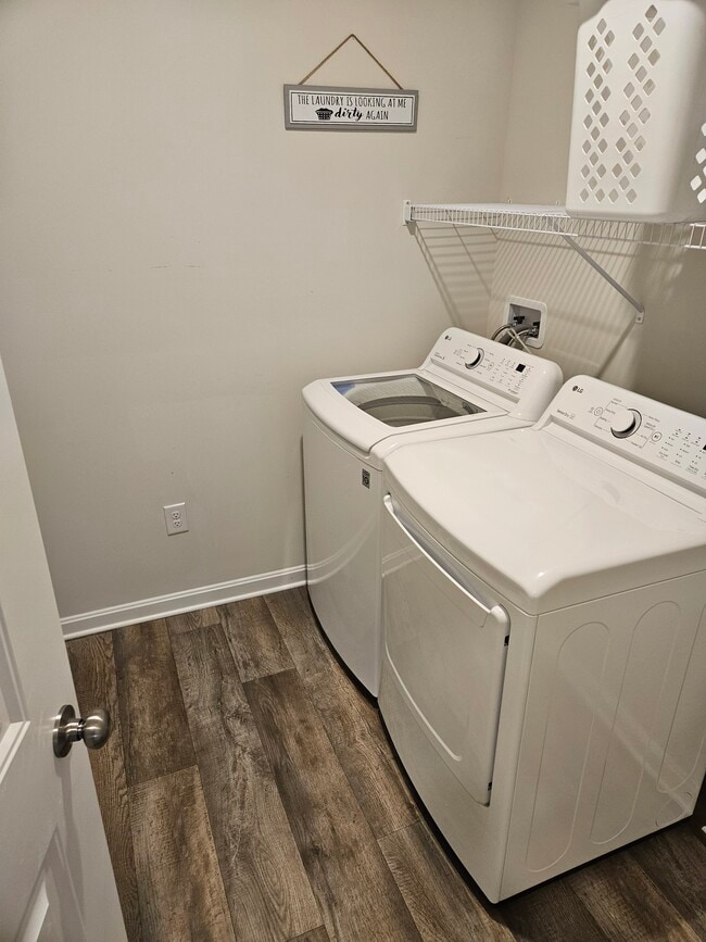 Building Photo - 20568 Smithfield Cir