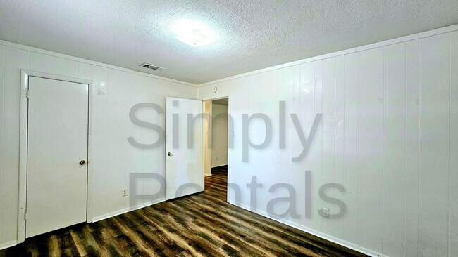 Building Photo - 4415 County Rd 1152