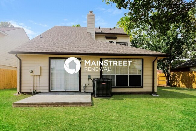 Building Photo - 4 Bedroom Pet-Friendly Home in Missouri City, TX with Main Street Renewal