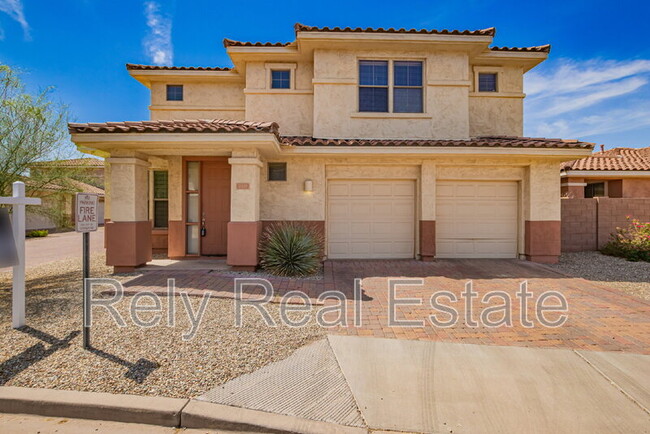 Primary Photo - 13550 W Cypress St