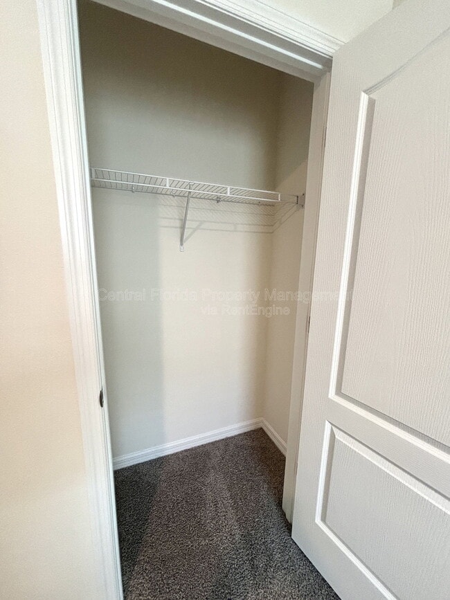 Building Photo - 5513 Hayloft Dr