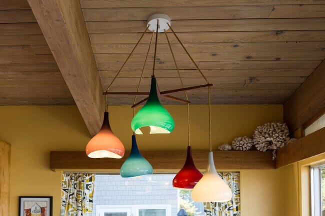 Building Photo - 4905 SW Othello St