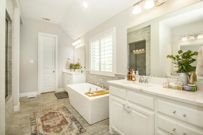 Building Photo - 1412 Via Toscana Ln