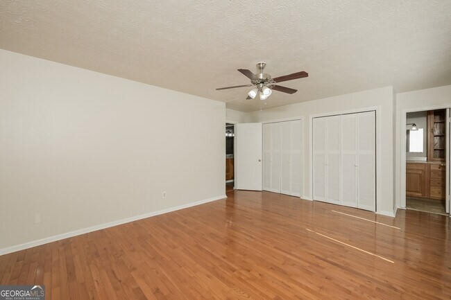 Building Photo - 3518 Sandy Woods Ln