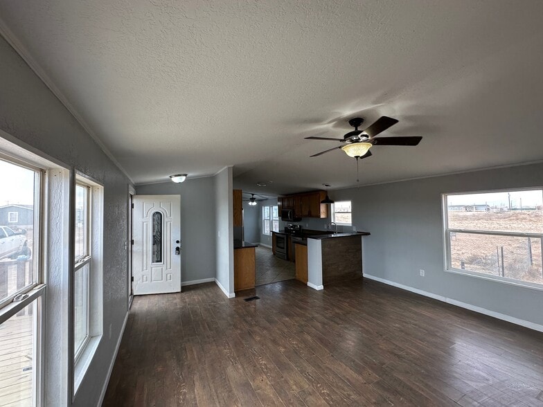 Building Photo - 7301 E County Road 62