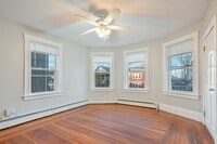 Building Photo - 89 Rochambeau Ave