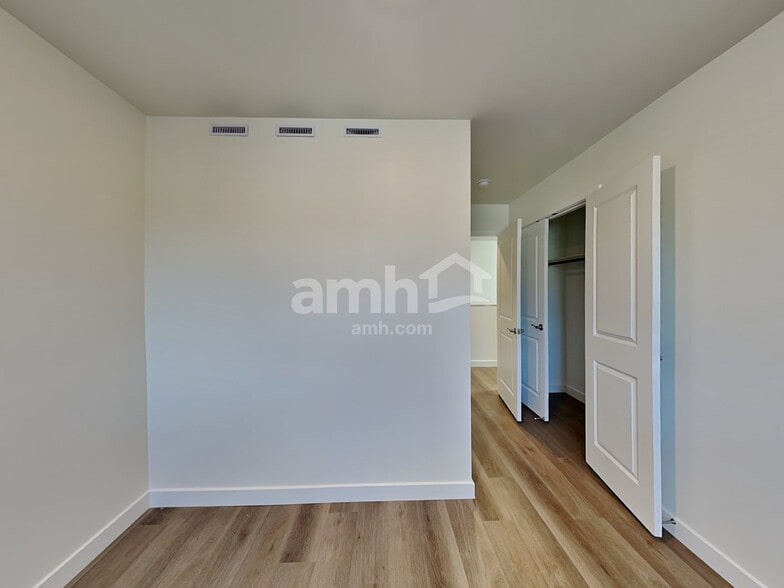 Building Photo - 6536 E Paseo Baranda