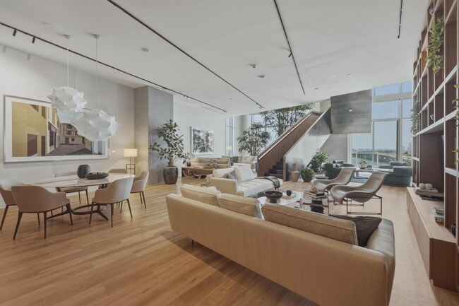 Building Photo - 1400 Biscayne Blvd