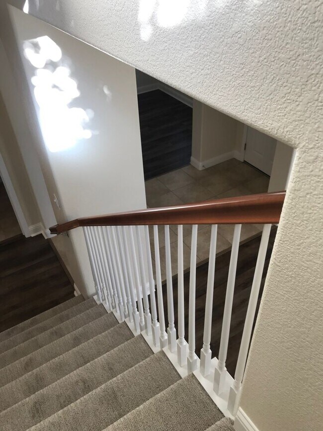 Building Photo - Two Story Home in Somersett Vue Community