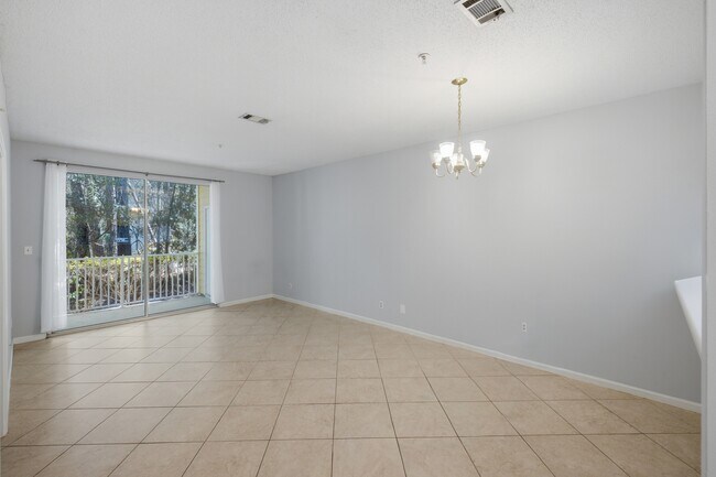 Building Photo - 200 Sandestin Ln