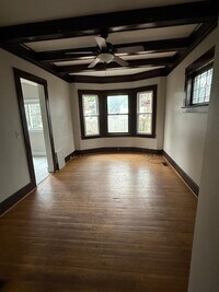 Building Photo - 3 Bedroom House Available