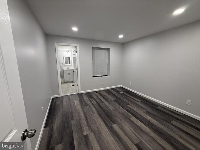 Building Photo - 383 Johnson Ave