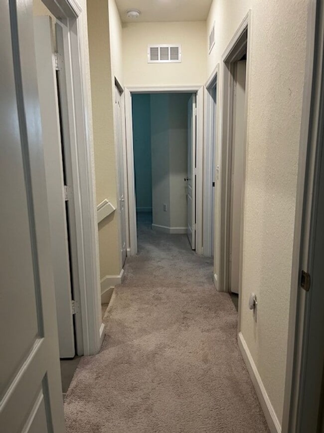 Building Photo - Move-in ready townhome in Verona Trace! This newer 3BR/3BA home!!!