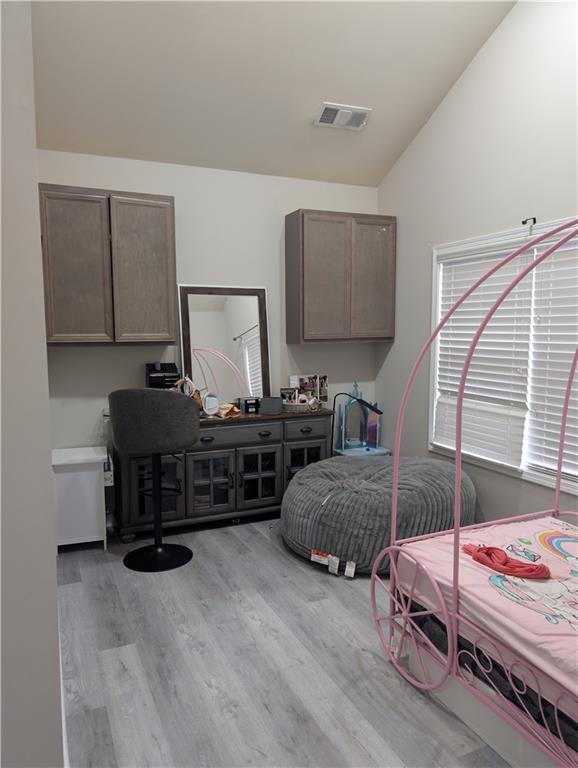 Building Photo - 4985 Hastings Terrace