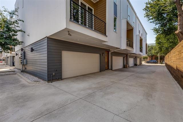 Building Photo - 3816 San Jacinto St