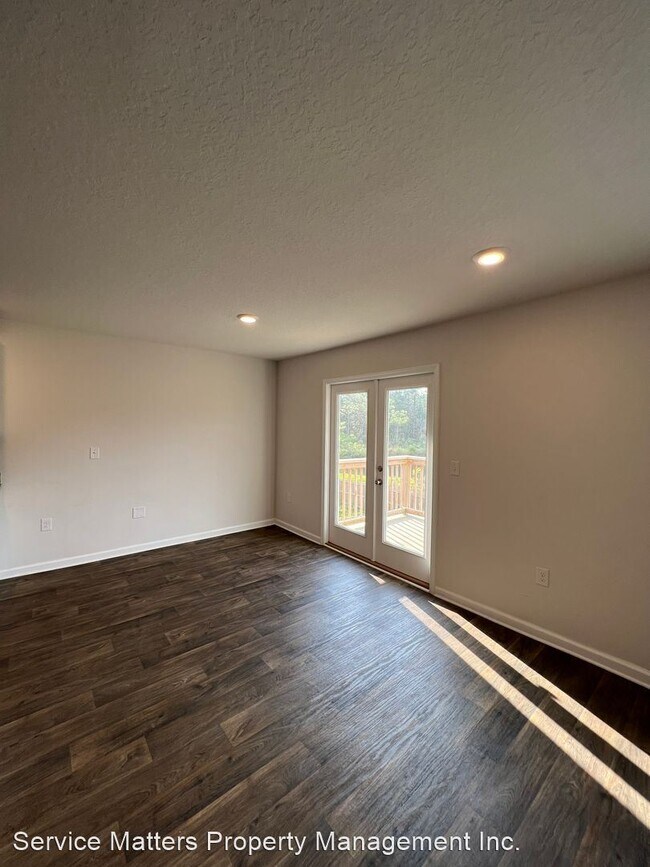 Building Photo - 5 br, 3 bath House - 7571 Oak Lake Blvd