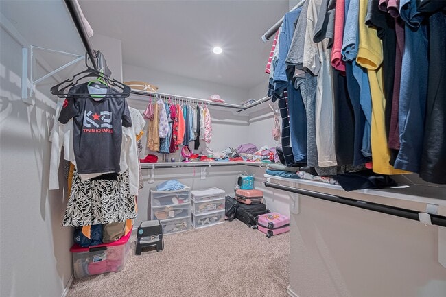 Building Photo - 21018 Whitehaven Bluff Trail