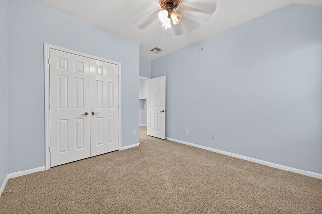 Building Photo - 13430 Barons Lake Ln