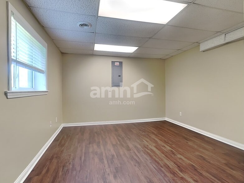 Building Photo - 8254 Rose Petal Dr