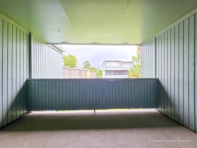 Building Photo - 711 SW 75th St