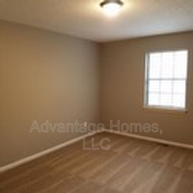 Building Photo - 304 W 132 St