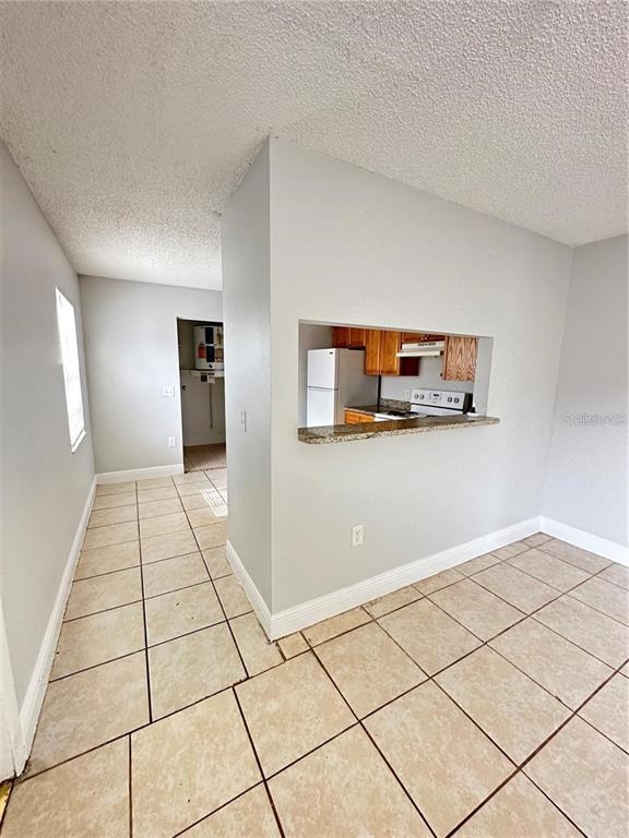 Building Photo - 1348 Fairway Dr