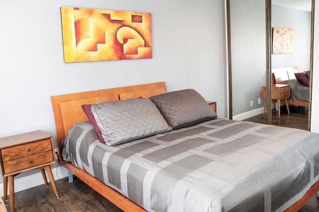 Building Photo - 522 Via Colinas