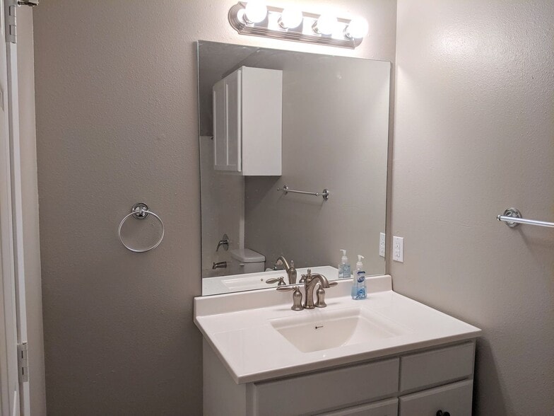 Building Photo - Available for April Move in! - Renovated 3 Bed 1.5 Bath House Biking Distance to Campus!