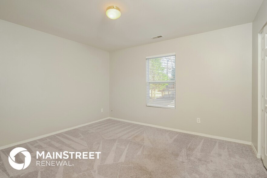 Building Photo - 4460 Westhill Pl