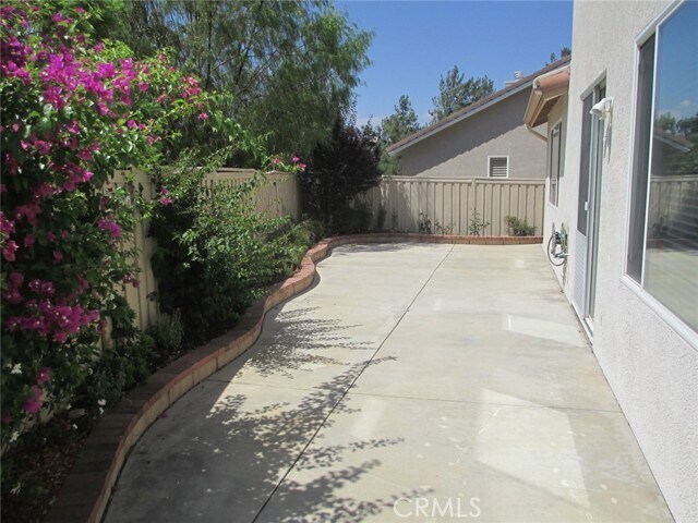 Building Photo - 41201 Crooked Stick Dr
