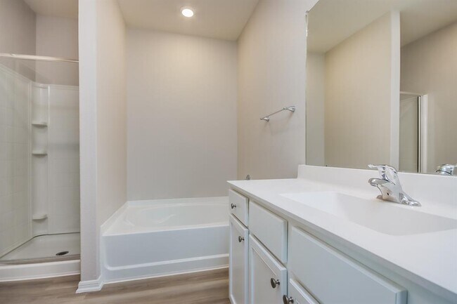Building Photo - 25381 Cypress Bend Dr