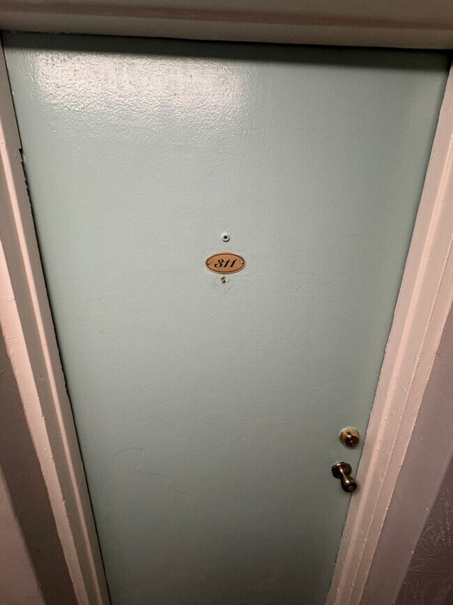 Building Photo - 2BR 2BA CONDO LOCATED CLOSE TO PORT CANAVERAL