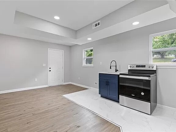 Building Photo - 5930 Sierra Dr NW